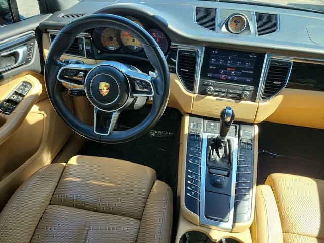 2018 Porsche Macan Base