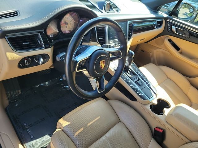 2018 Porsche Macan Base