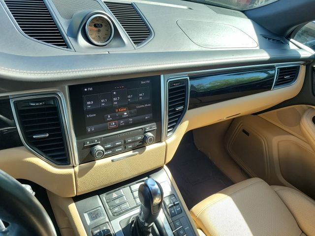 2018 Porsche Macan Base